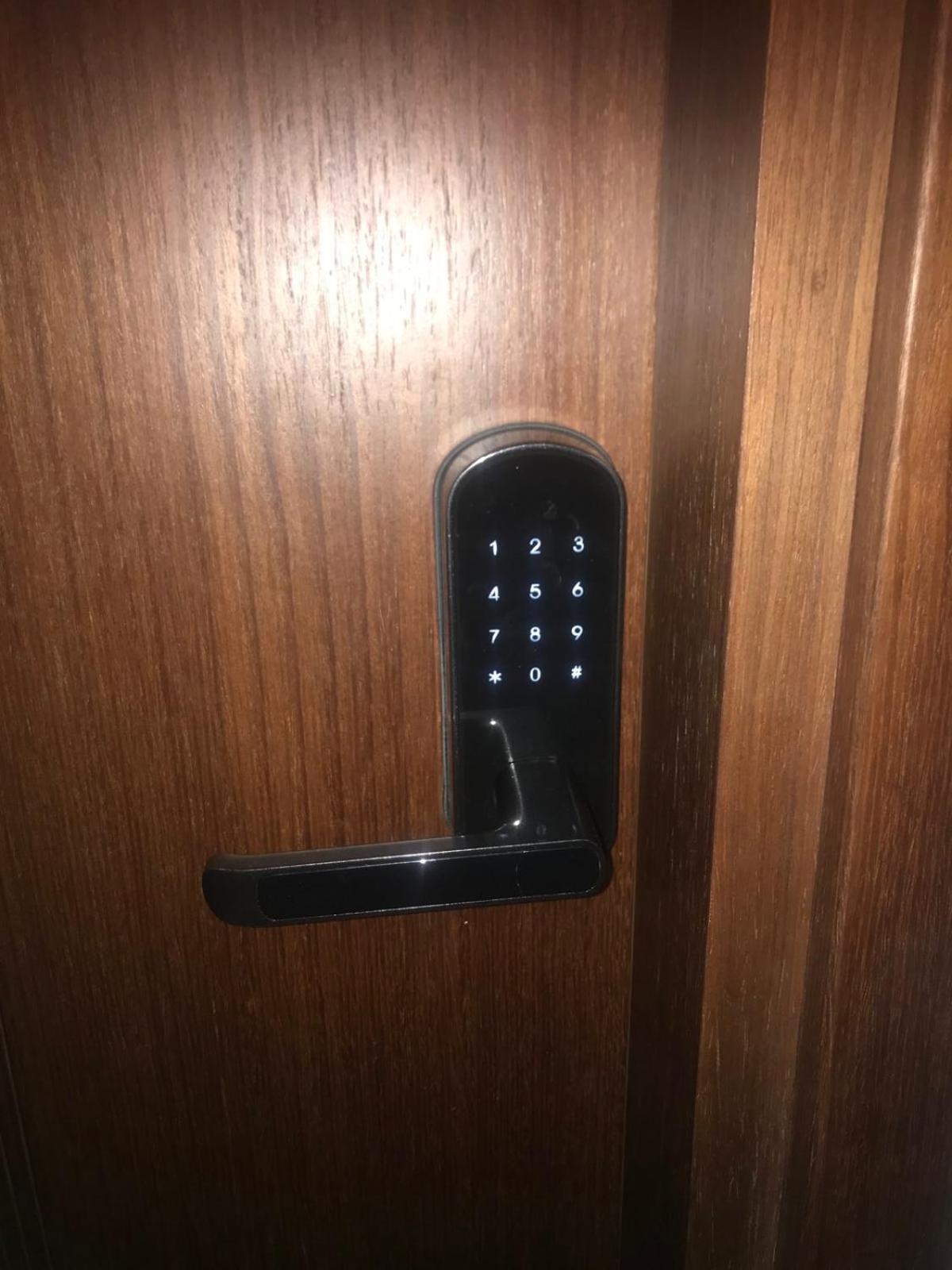 Lilia 3 Self-check In With Hot Water Despite Prevention In The Neighborhood, Food And Drink Shop Open Until 10 Pm And Free Parking Area Next Ot 24 Food And Drink Shop And Free Parking Area Apartament *