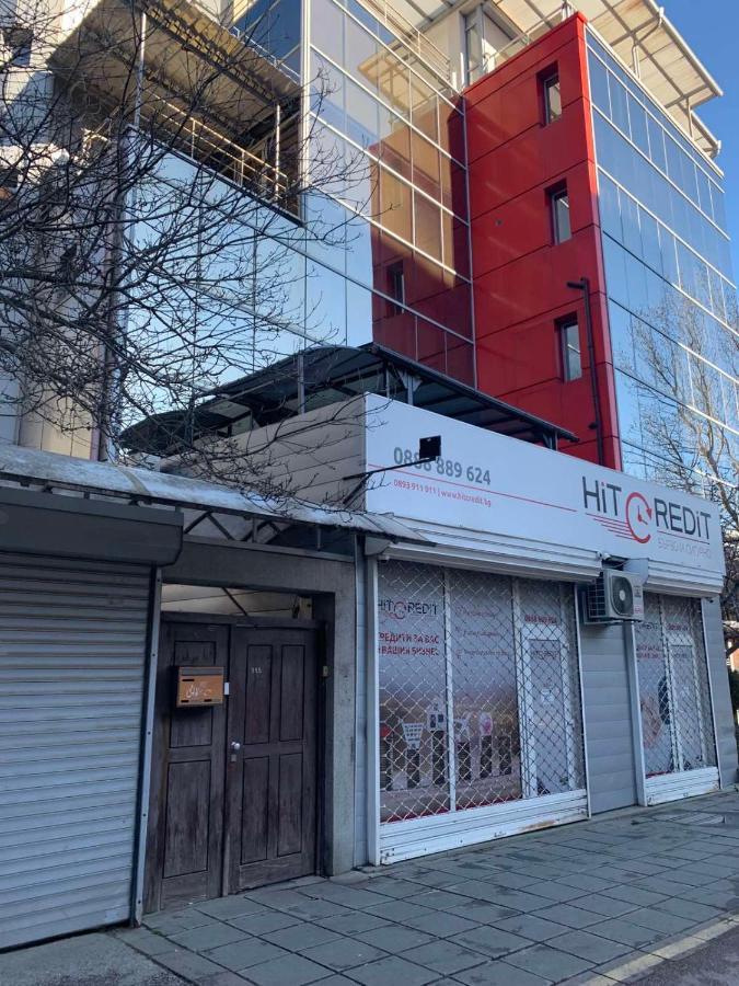 Lilia 3 Self-check In With Hot Water Despite Prevention In The Neighborhood, Food And Drink Shop Open Until 10 Pm And Free Parking Area Next Ot 24 Food And Drink Shop And Free Parking Area Apartemen