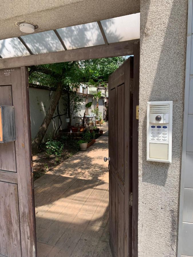 Lilia 3 Self-check In With Hot Water Despite Prevention In The Neighborhood, Food And Drink Shop Open Until 10 Pm And Free Parking Area Next Ot 24 Food And Drink Shop And Free Parking Area * Sofia